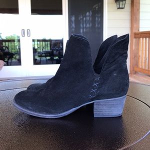 Musse & Cloud Genius Black Suede Ankle Booties